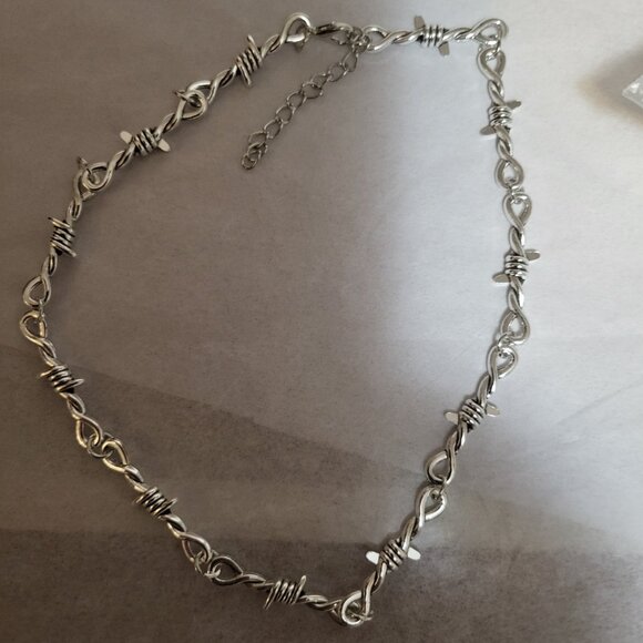 NWT STAINLESS STEEL BARBED WIRE CHOKER - Picture 2 of 5